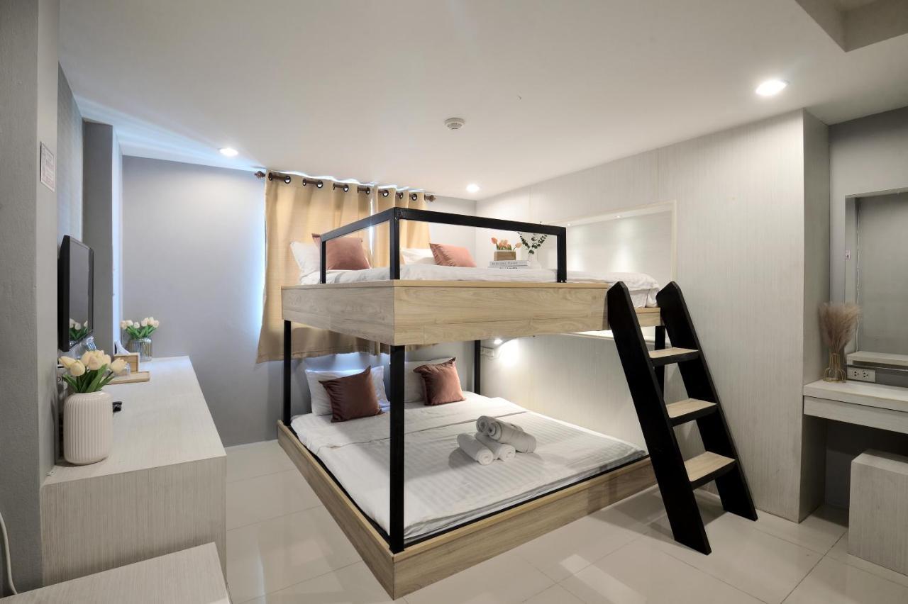 Hotel De Lux Bangkok