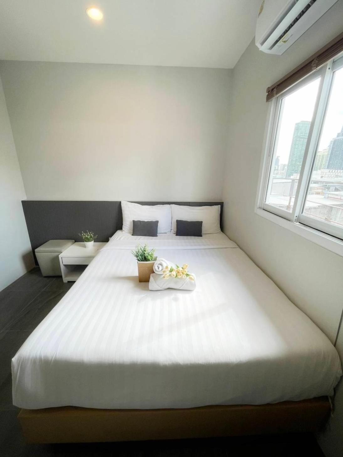 De Lux 4*